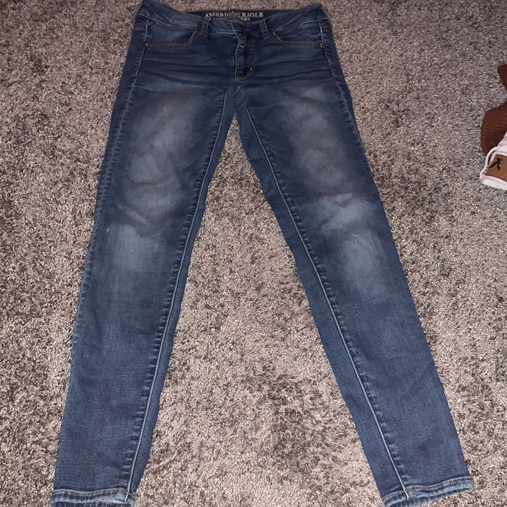 light blue no rips american eagle jeans